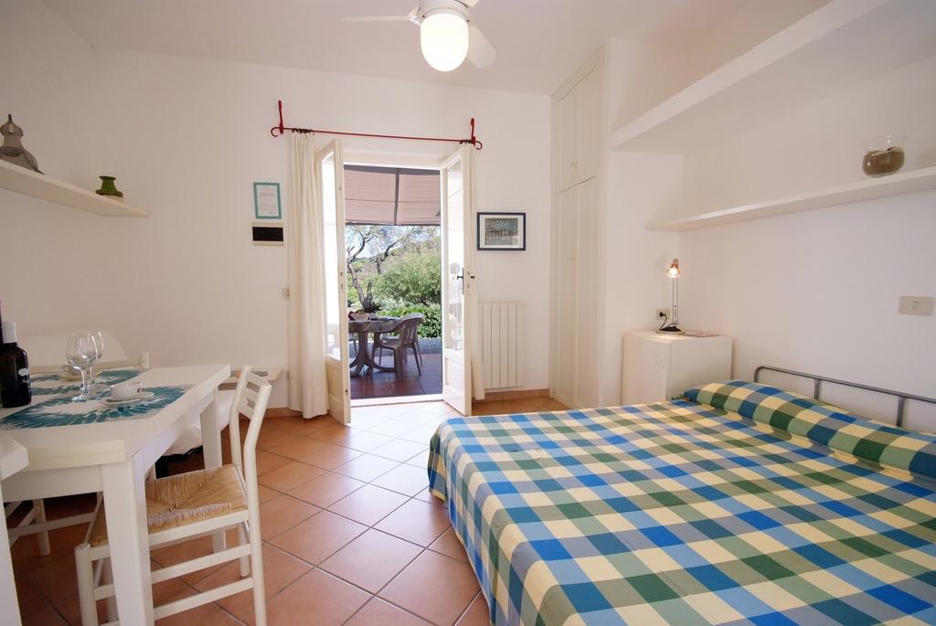 Casa Vacanze Dino Apartment Capoliveri  Bagian luar foto