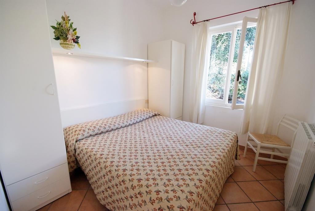 Casa Vacanze Dino Apartment Capoliveri  Bagian luar foto